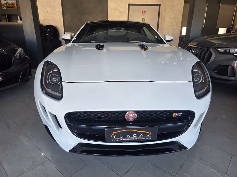 Jaguar F-Type - 2