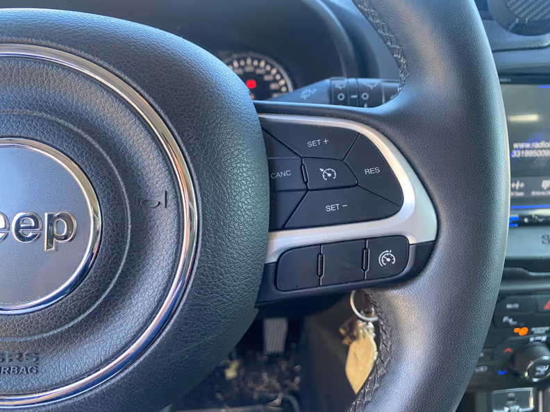 Jeep Renegade - 14