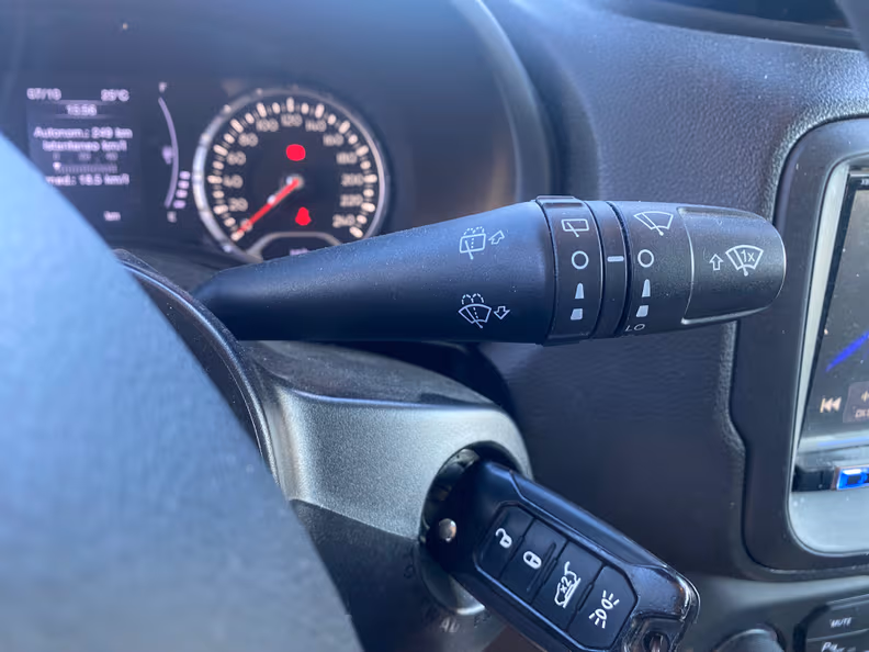Jeep Renegade - 25