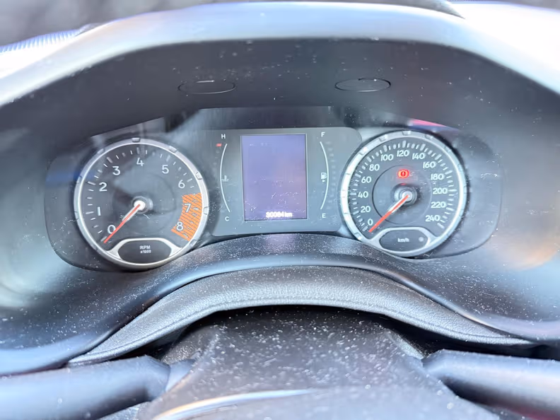 Jeep Renegade - 15