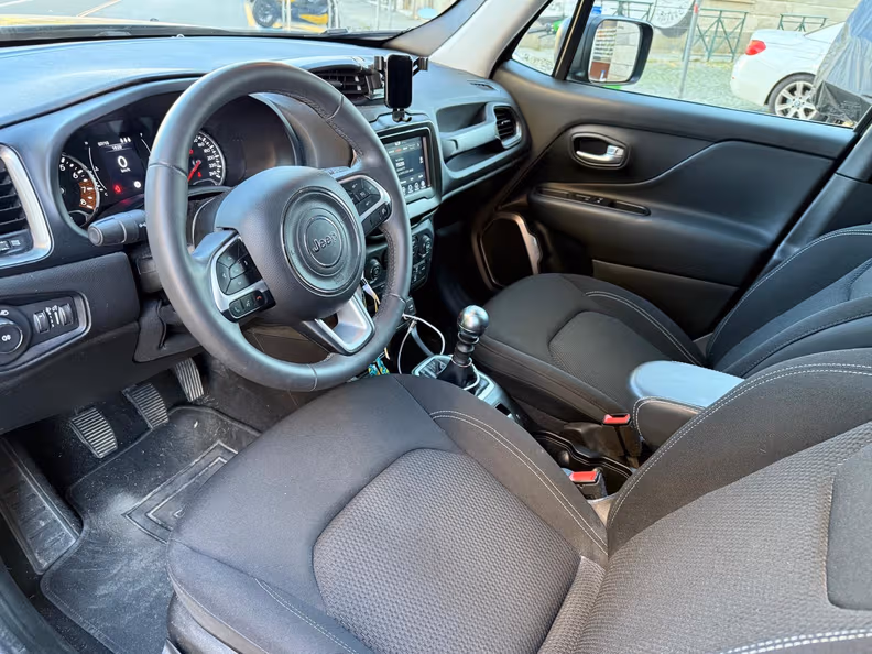 Jeep Renegade - 21