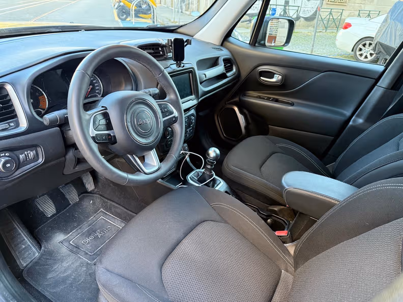 Jeep Renegade - 10