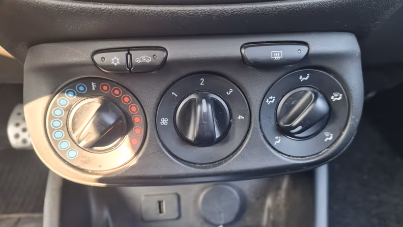Opel Corsa - 25