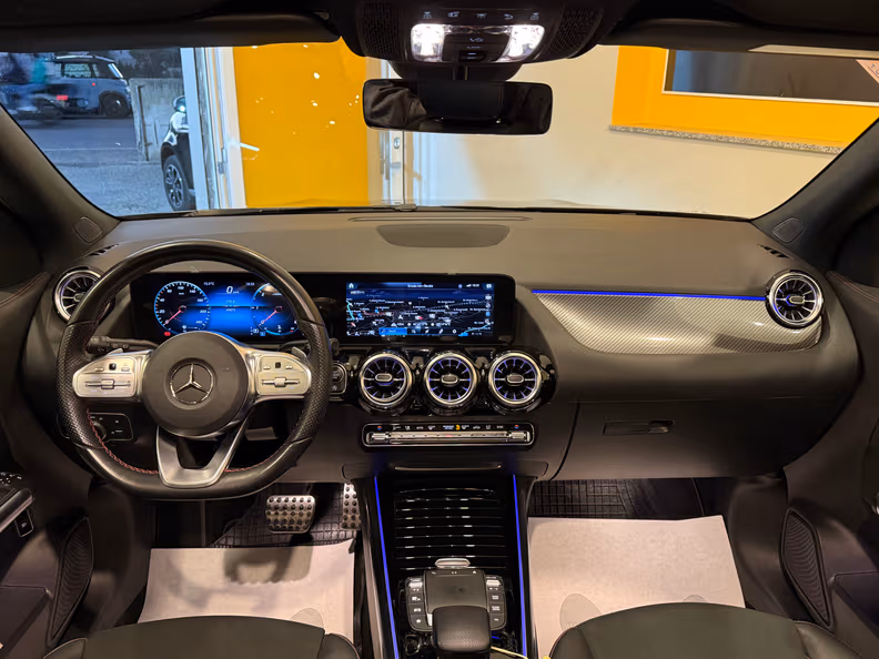 Mercedes-Benz GLA-Class - 15