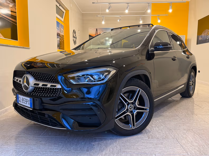 Mercedes-Benz GLA-Class - 2