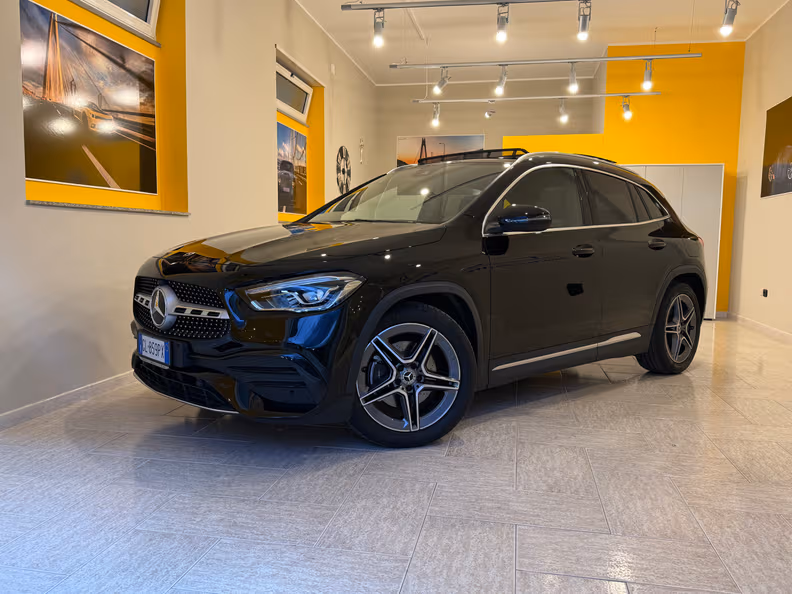 Mercedes-Benz GLA-Class - 1