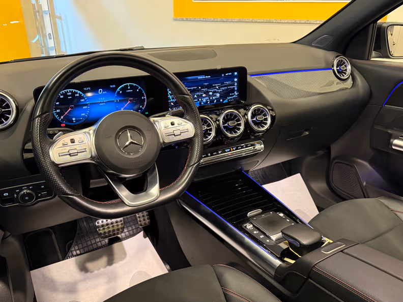Mercedes-Benz GLA-Class - 16