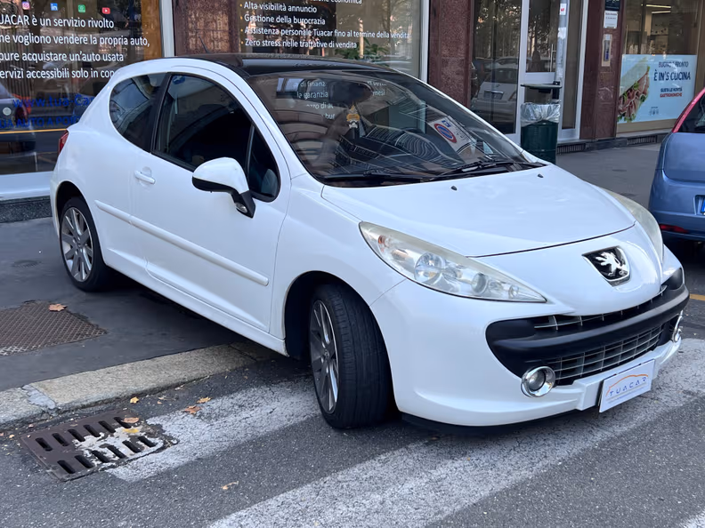 Peugeot 207 - 3