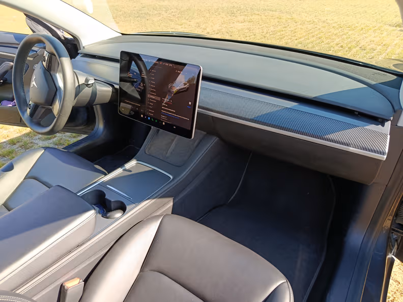 Tesla Model 3 - 14