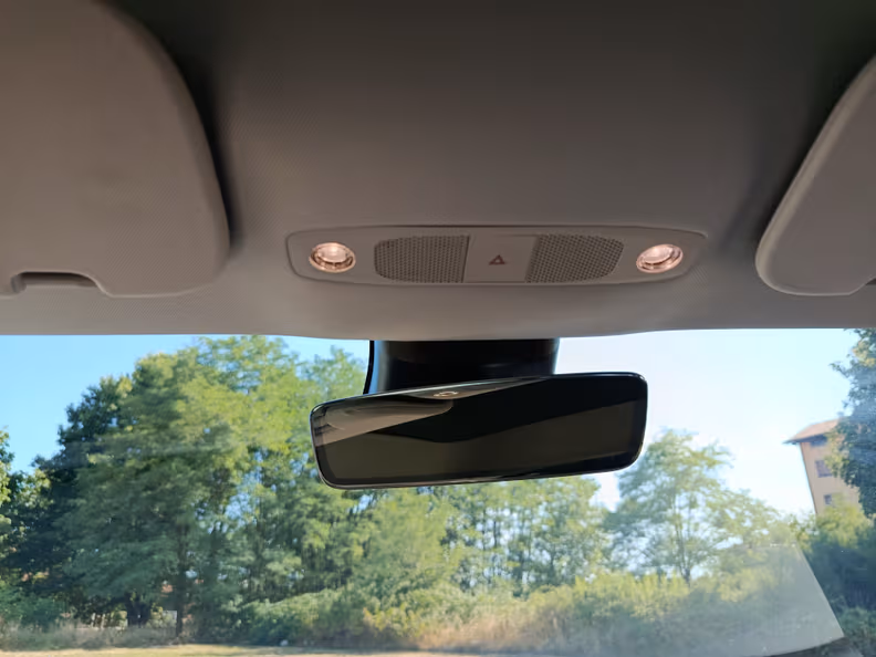Tesla Model 3 - 9