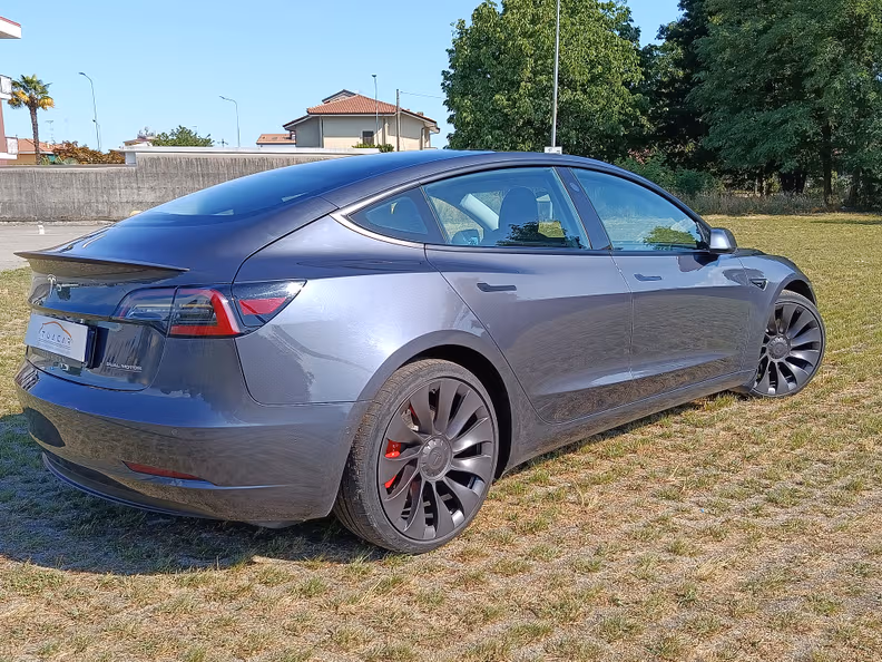 Tesla Model 3 - 28