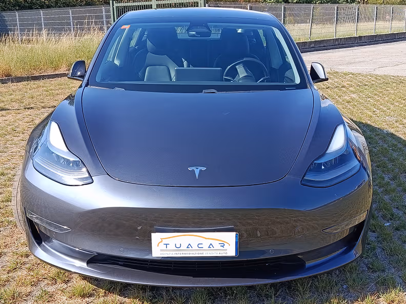 Tesla Model 3 - 2