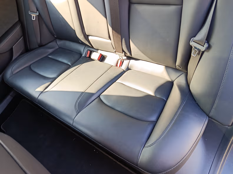 Tesla Model 3 - 12