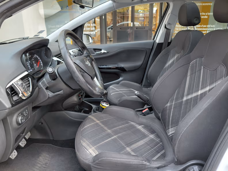 Opel Corsa - 11