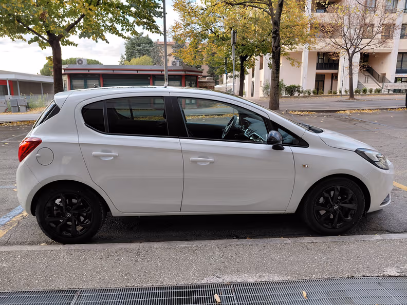 Opel Corsa - 32