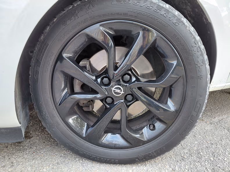 Opel Corsa - 8