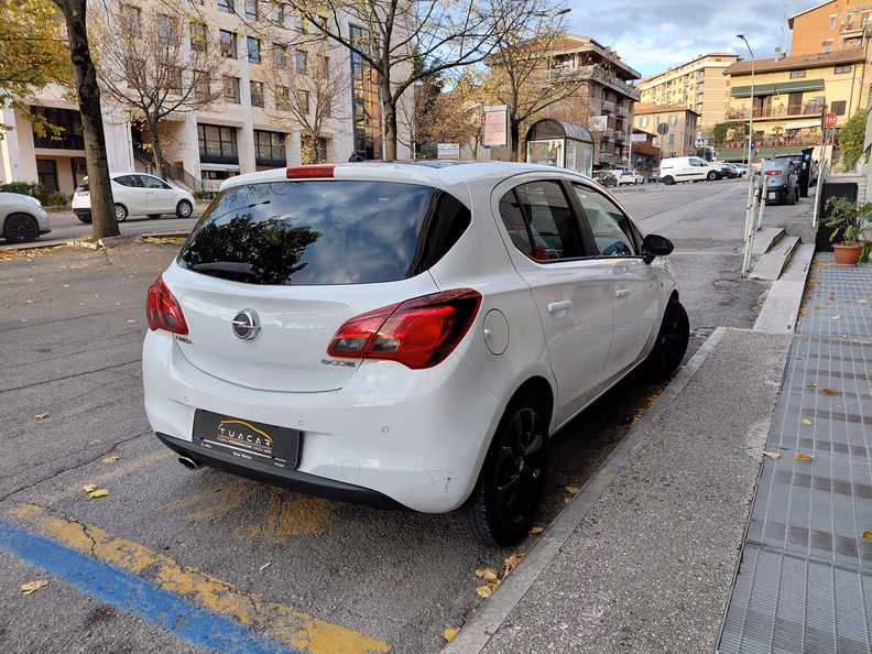 Opel Corsa - 4