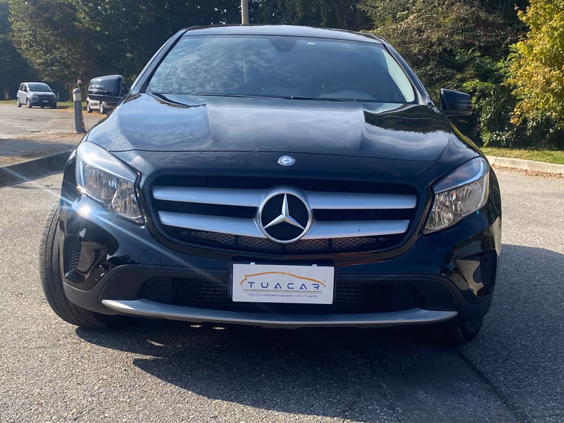 Mercedes-Benz GLA-Class - 2