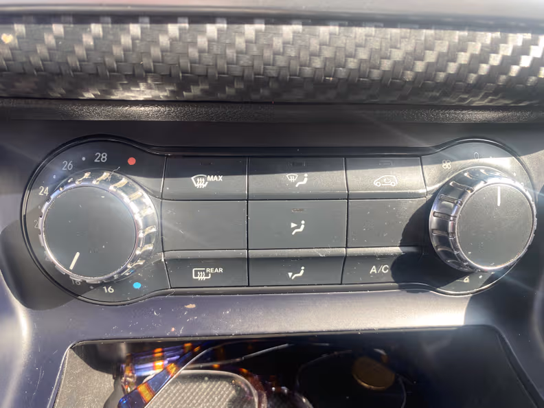 Mercedes-Benz GLA-Class - 31