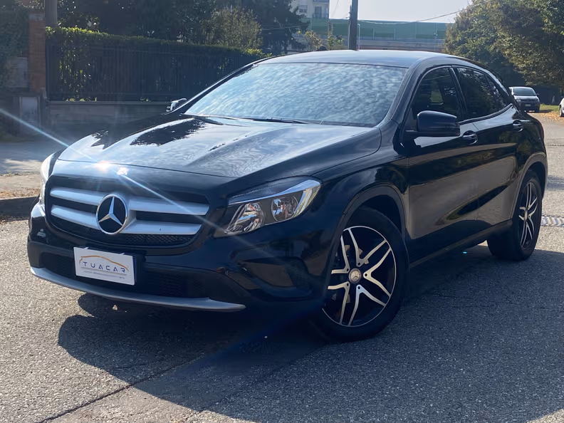 Mercedes-Benz GLA-Class - 1