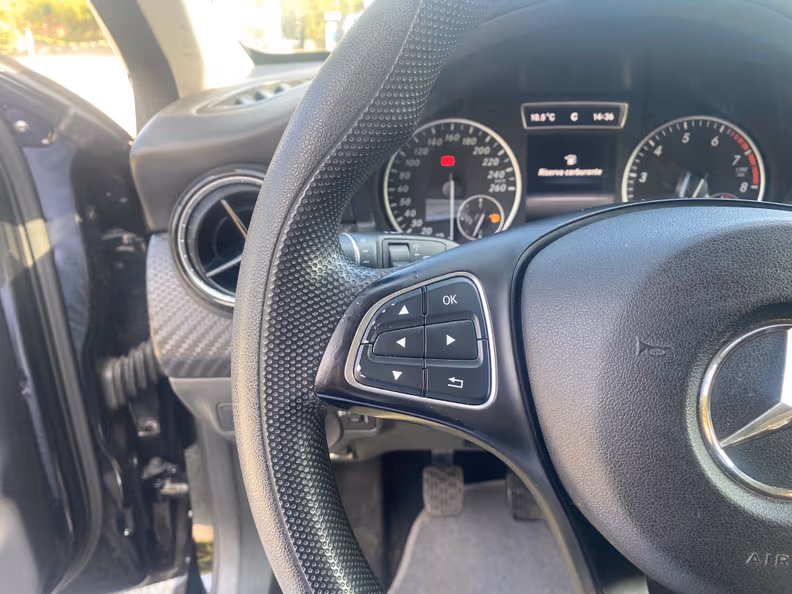 Mercedes-Benz GLA-Class - 12