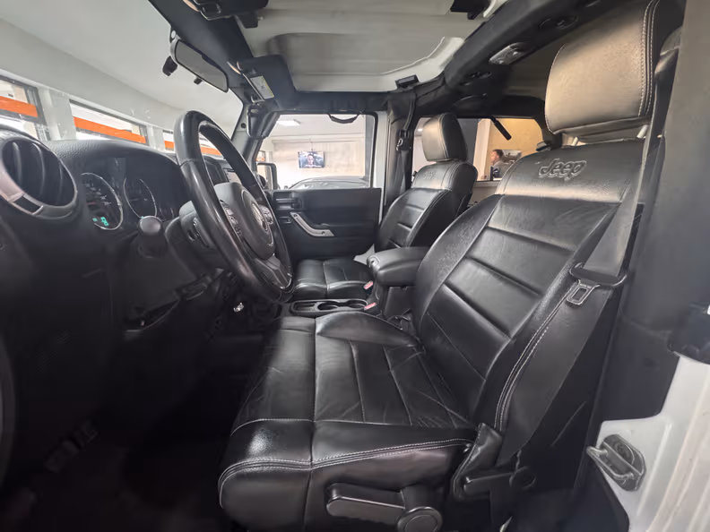 Jeep Wrangler - 7