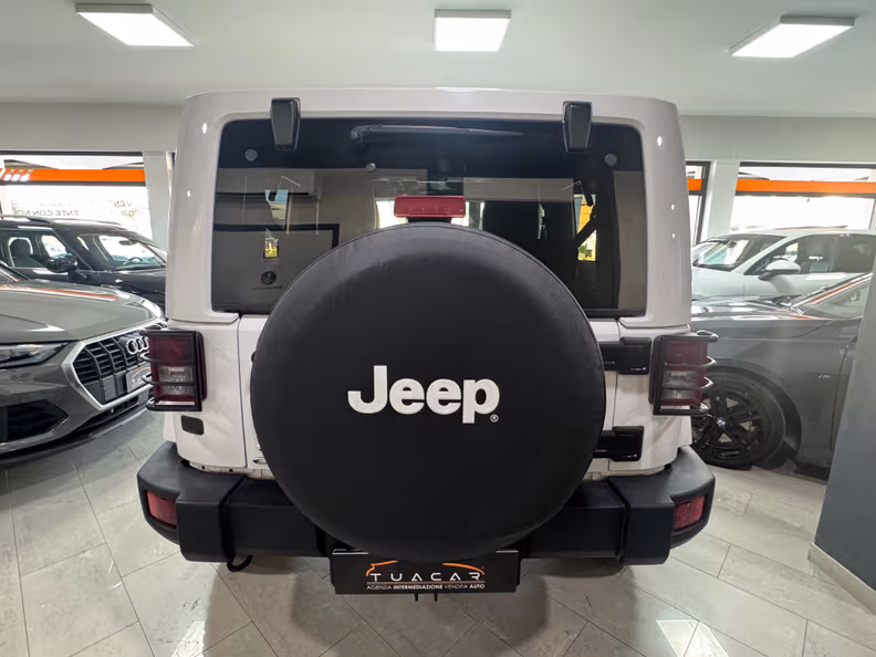 Jeep Wrangler - 5