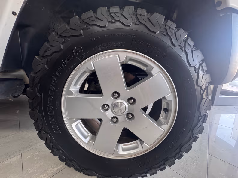 Jeep Wrangler - 16