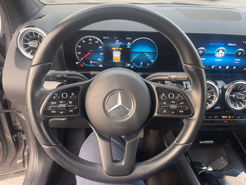 Mercedes-Benz GLA-Class - 13