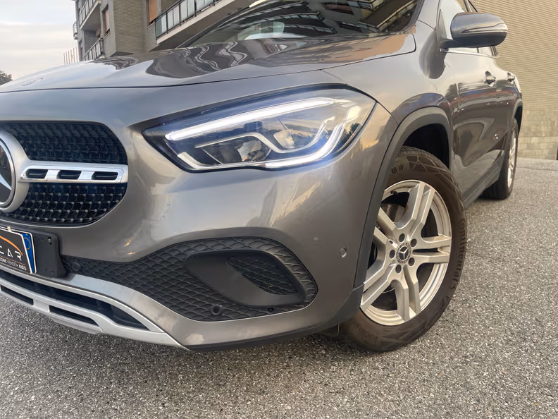 Mercedes-Benz GLA-Class - 43