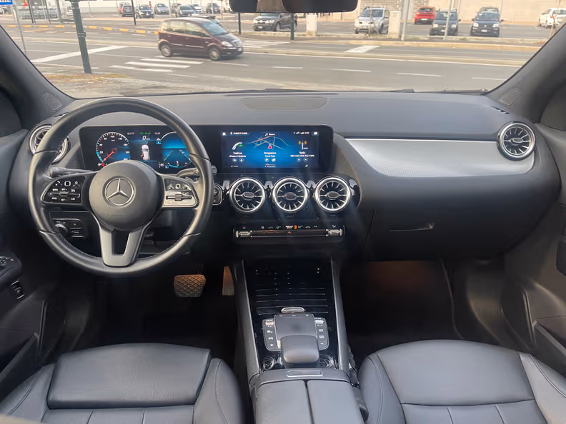 Mercedes-Benz GLA-Class - 12