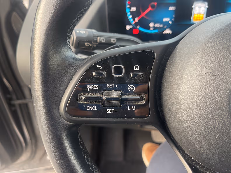 Mercedes-Benz GLA-Class - 16