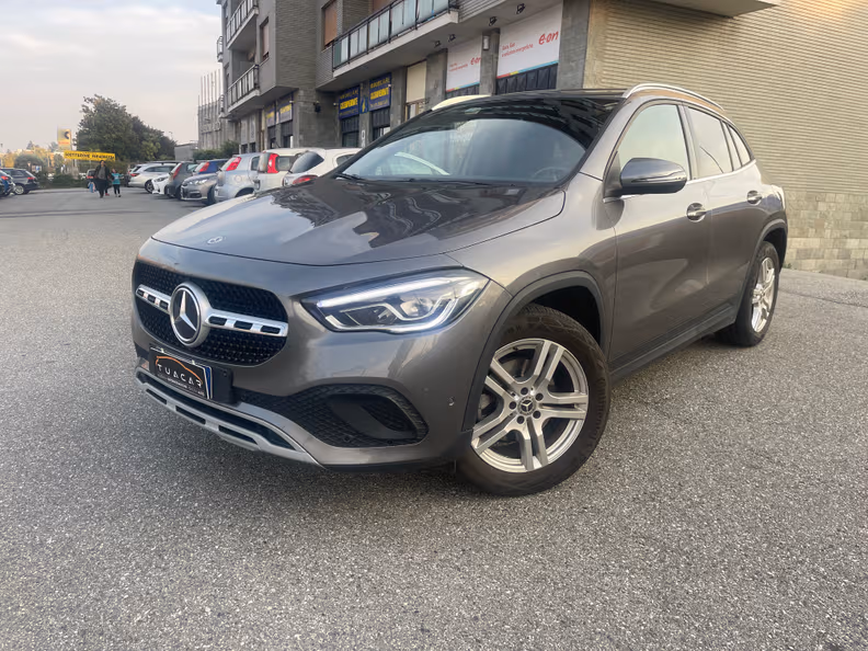 Mercedes-Benz GLA-Class - 1