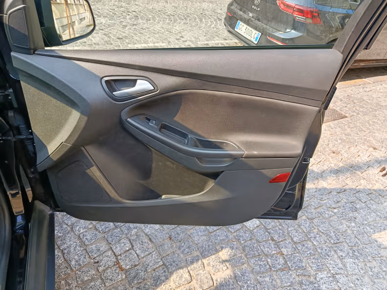 Ford Focus - 43