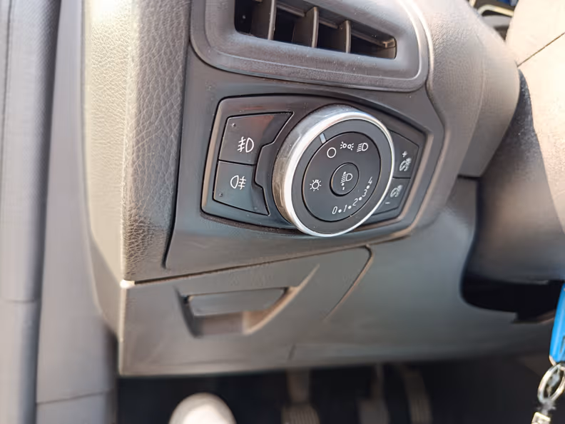Ford Focus - 25