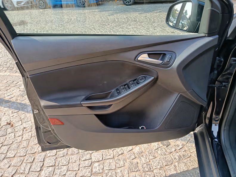 Ford Focus - 41