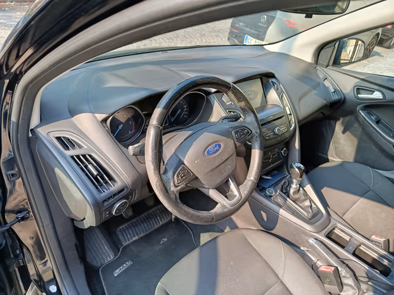 Ford Focus - 17