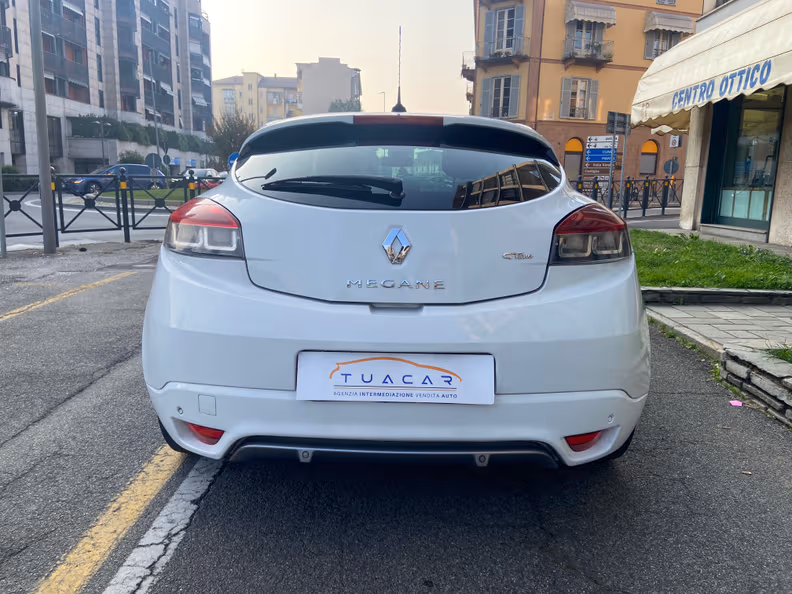 Renault Mégane - 5