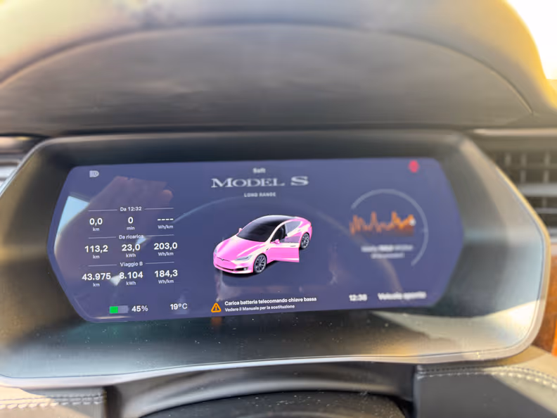 Tesla Model S - 16