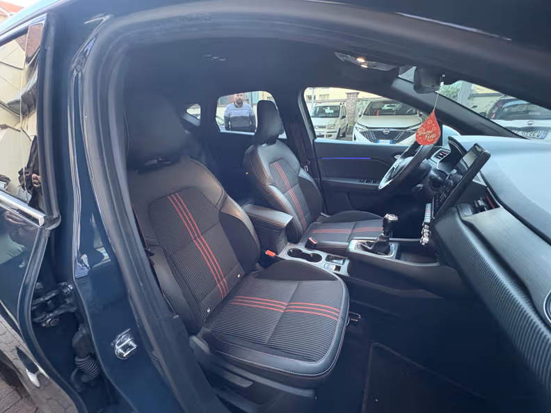 Renault Captur - 18