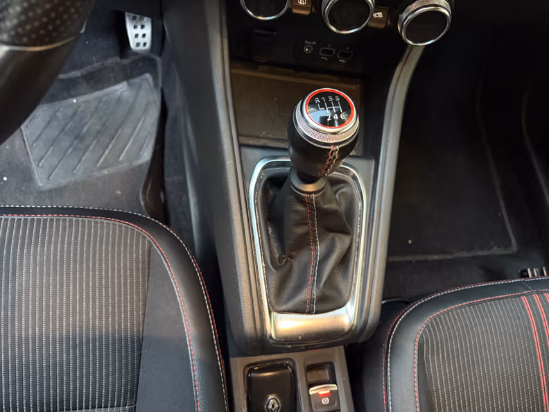 Renault Captur - 25