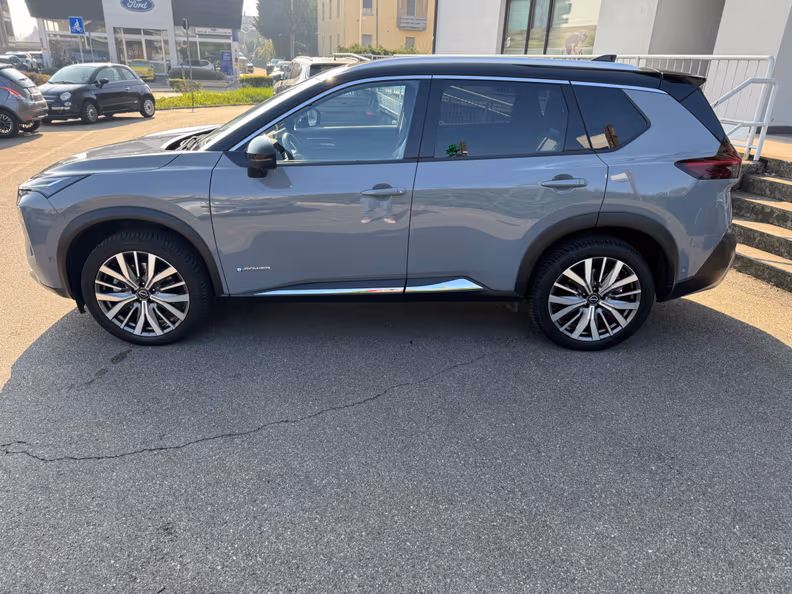 Nissan X-Trail - 2