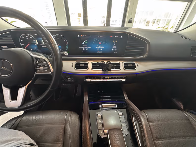 Mercedes-Benz GLE-Class - 11