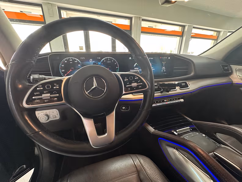 Mercedes-Benz GLE-Class - 12
