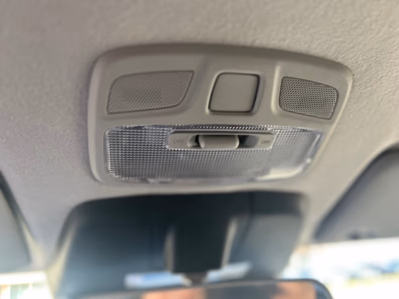 Suzuki Ignis - 23