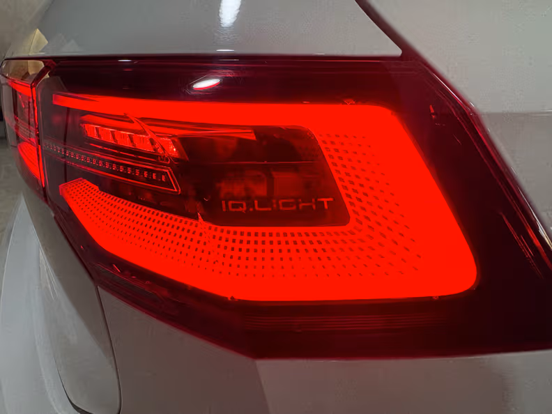 Volkswagen Golf - 16