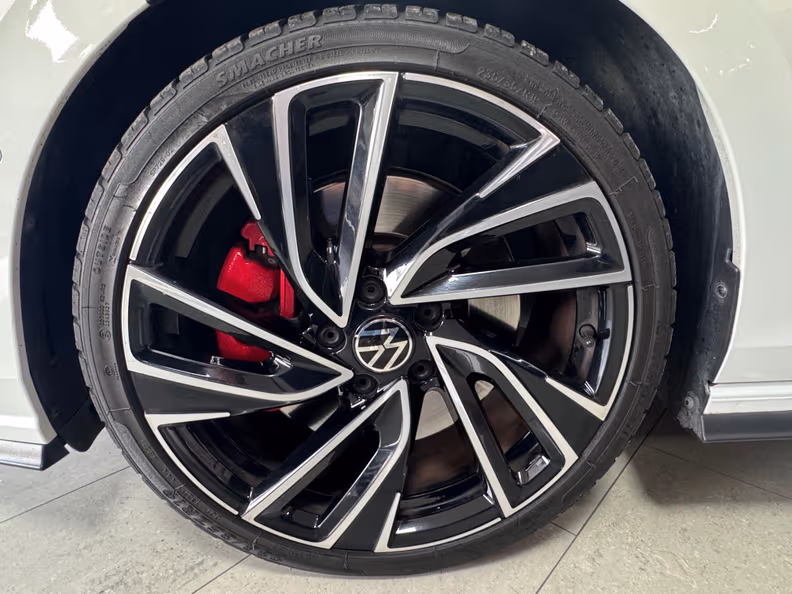 Volkswagen Golf - 15