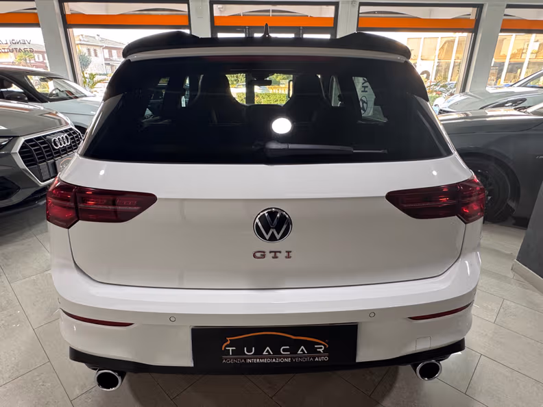 Volkswagen Golf - 3