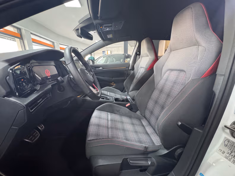 Volkswagen Golf - 7