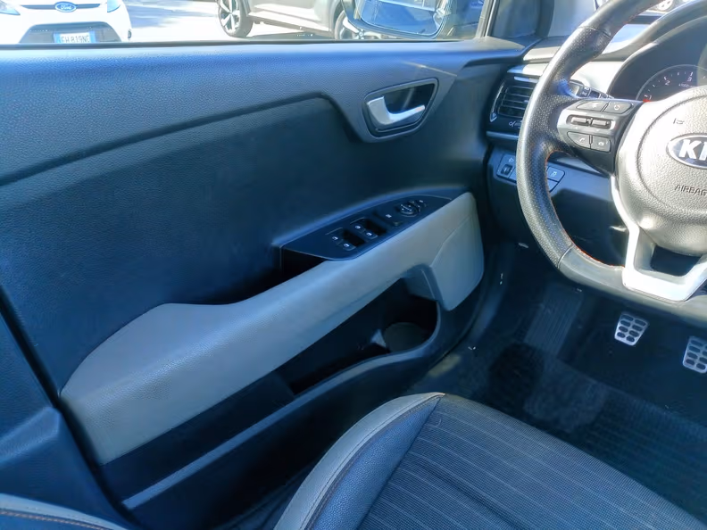 Kia Stonic - 15